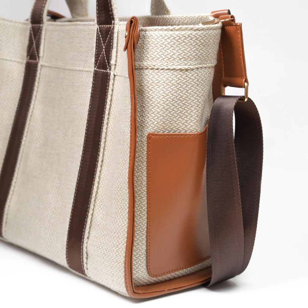 The Elegant Nomad - Image 11